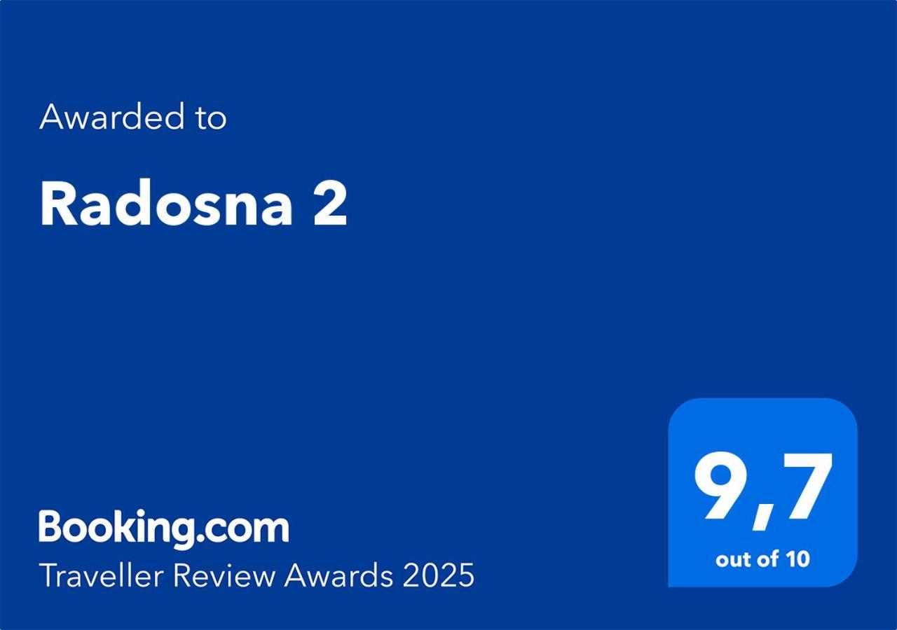 우스트론 Radosna 2 아파트 외부 사진